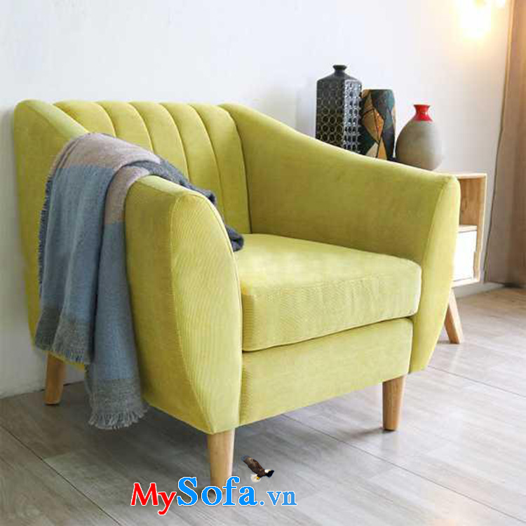Hình ảnh Mẫu sofa đơn nhỏ mini kê ban công chung cư với màu xanh cốm hiện đại